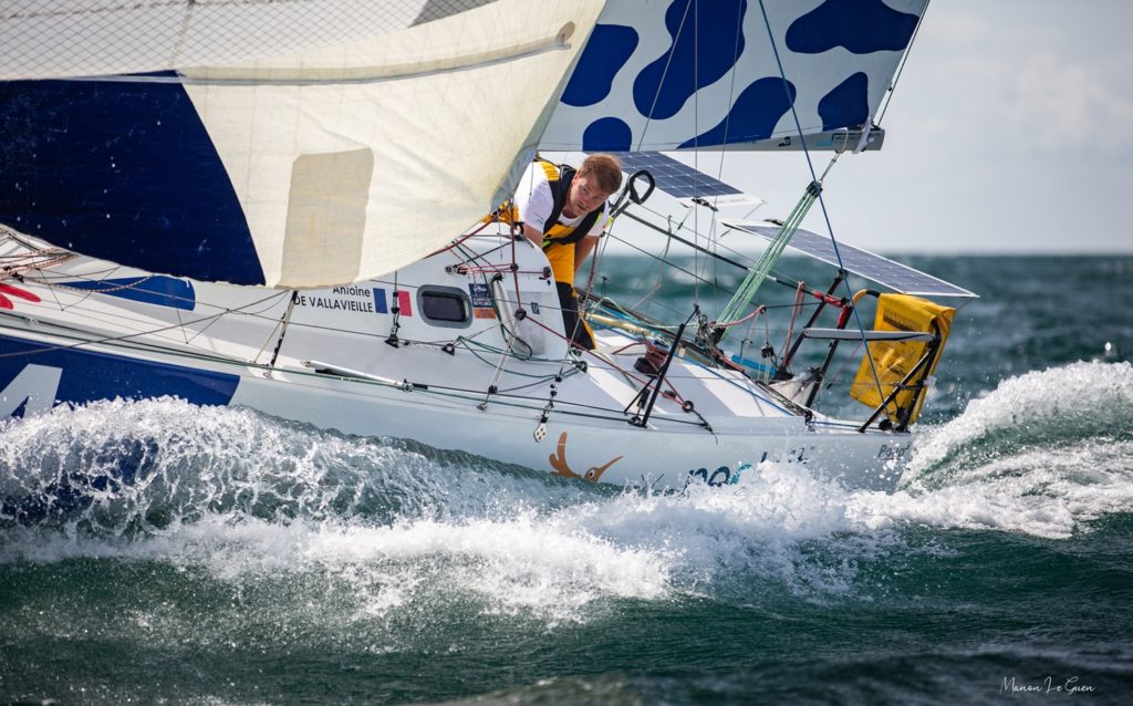 Voile : la seconde étape de la Mini-Transat est lancée pour Antoine de Vallavieille